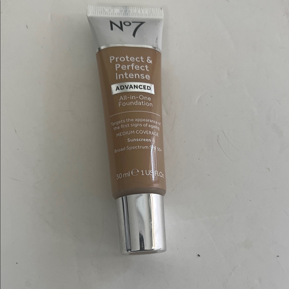 No7 Protect & Perfect Intense advanced all in one Foundation Med Coverage 30ml
